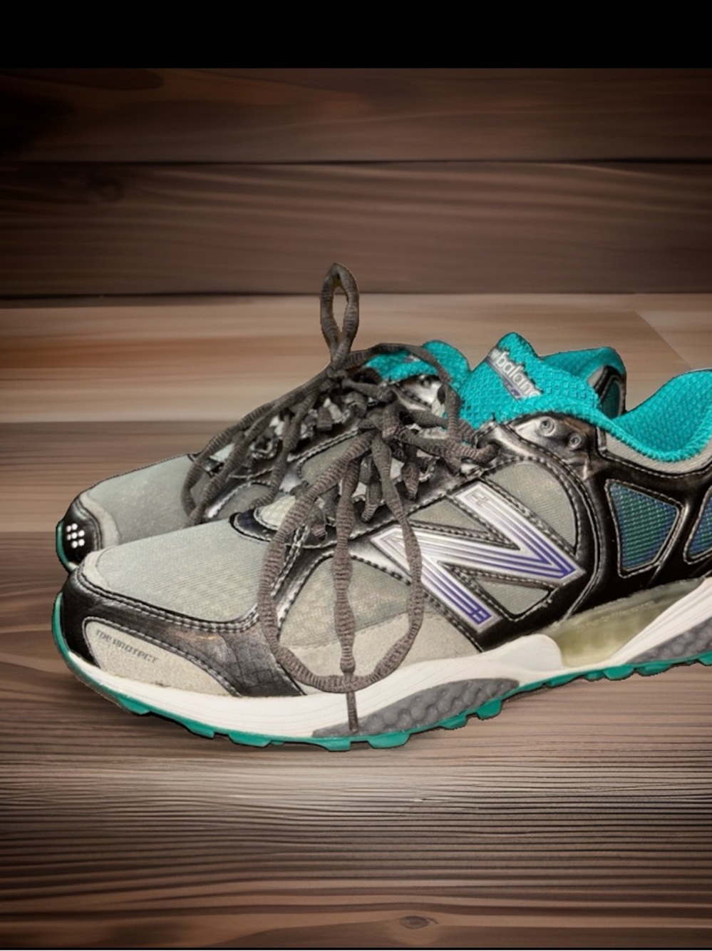 New Balance 1110 Women's Trail Running Shoes, Women’s size 10.5B